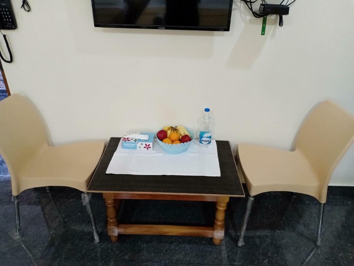 Blue Crystal Lodge Shimoga Luaran gambar