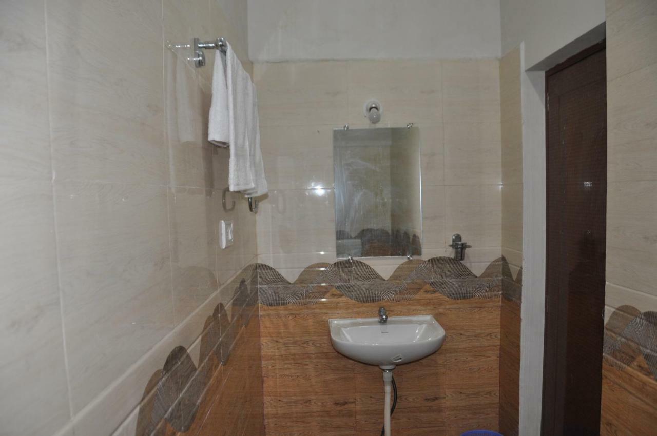 Blue Crystal Lodge Shimoga Luaran gambar