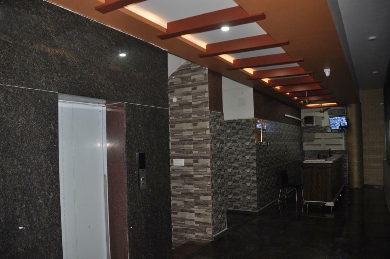 Blue Crystal Lodge Shimoga Luaran gambar