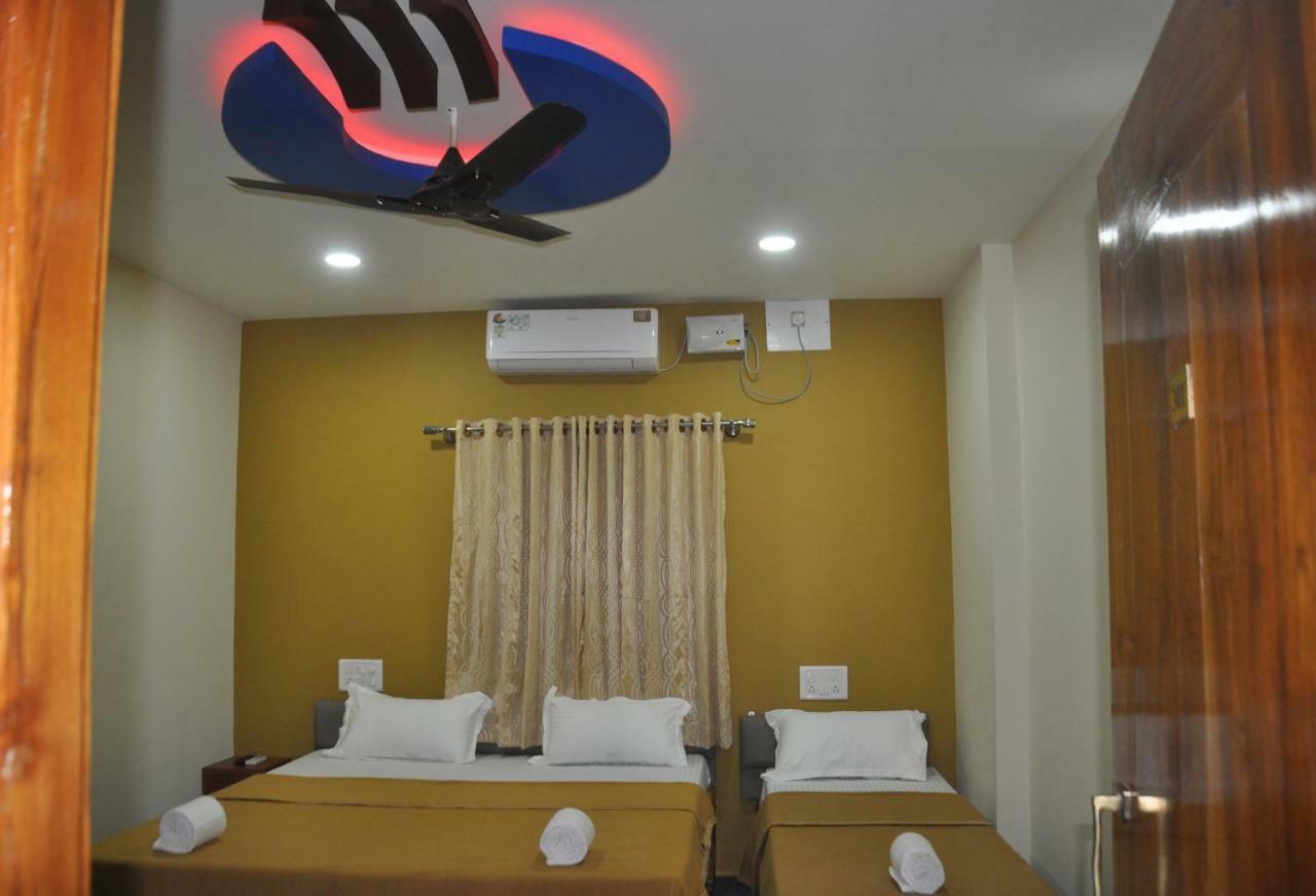 Blue Crystal Lodge Shimoga Luaran gambar